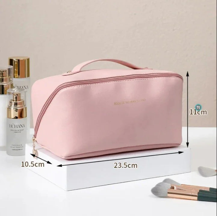 COSMETIC TRAVEL BAG
